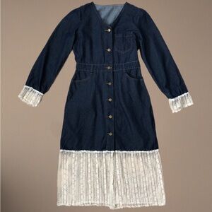 Denim and lace long sleeve button down midi 🤍💙